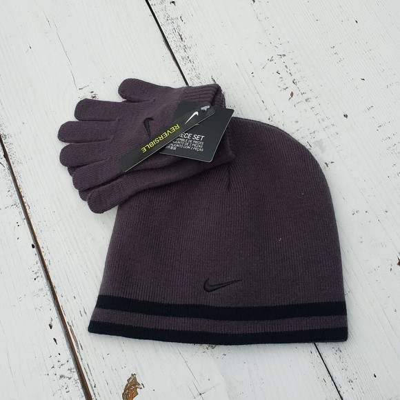 Nike Boys Black & Gray Hat with Gloves One Size Youth Reversible NEW - Picture 2 of 4